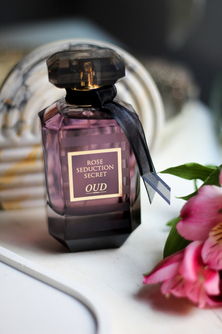 عطر بامبشل عود ویکتوریا سکرت 100 میل ROSE SEDUCTION SECRET OUD